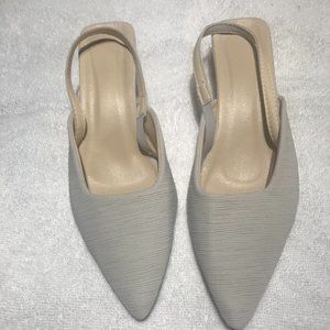 Brand new Heels Beige Color